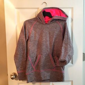 Mta Sport sweat shirt Girls XL